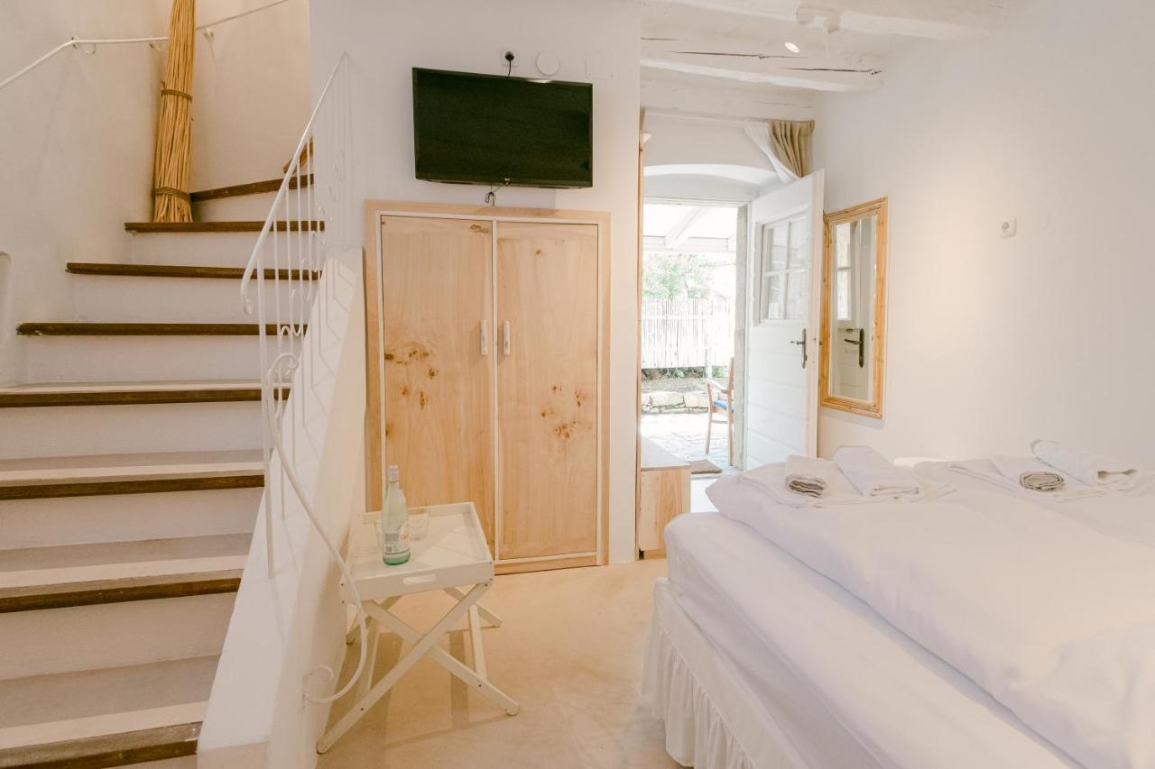 Romantic Stone House Double Room Kornic Ngoại thất bức ảnh